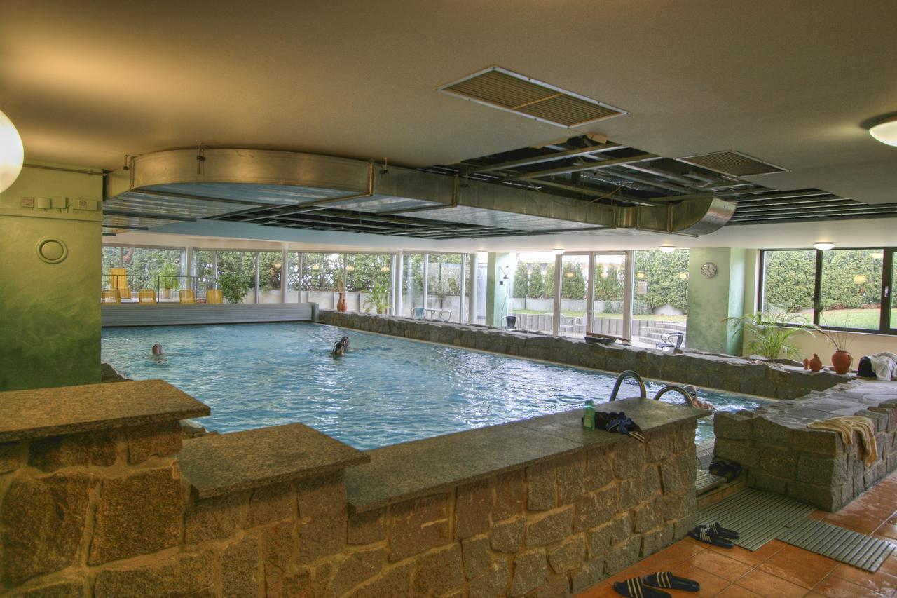 Sport Und Tagungshotel Kenzingen Dış mekan fotoğraf