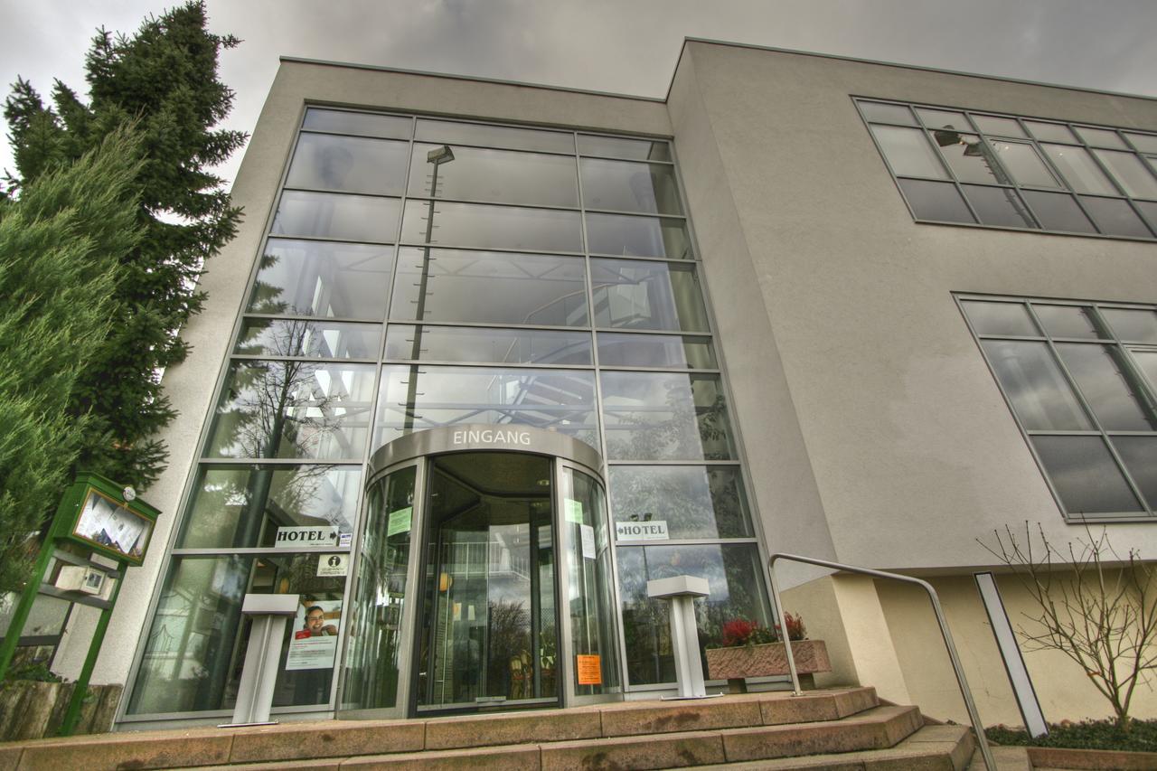 Sport Und Tagungshotel Kenzingen Dış mekan fotoğraf