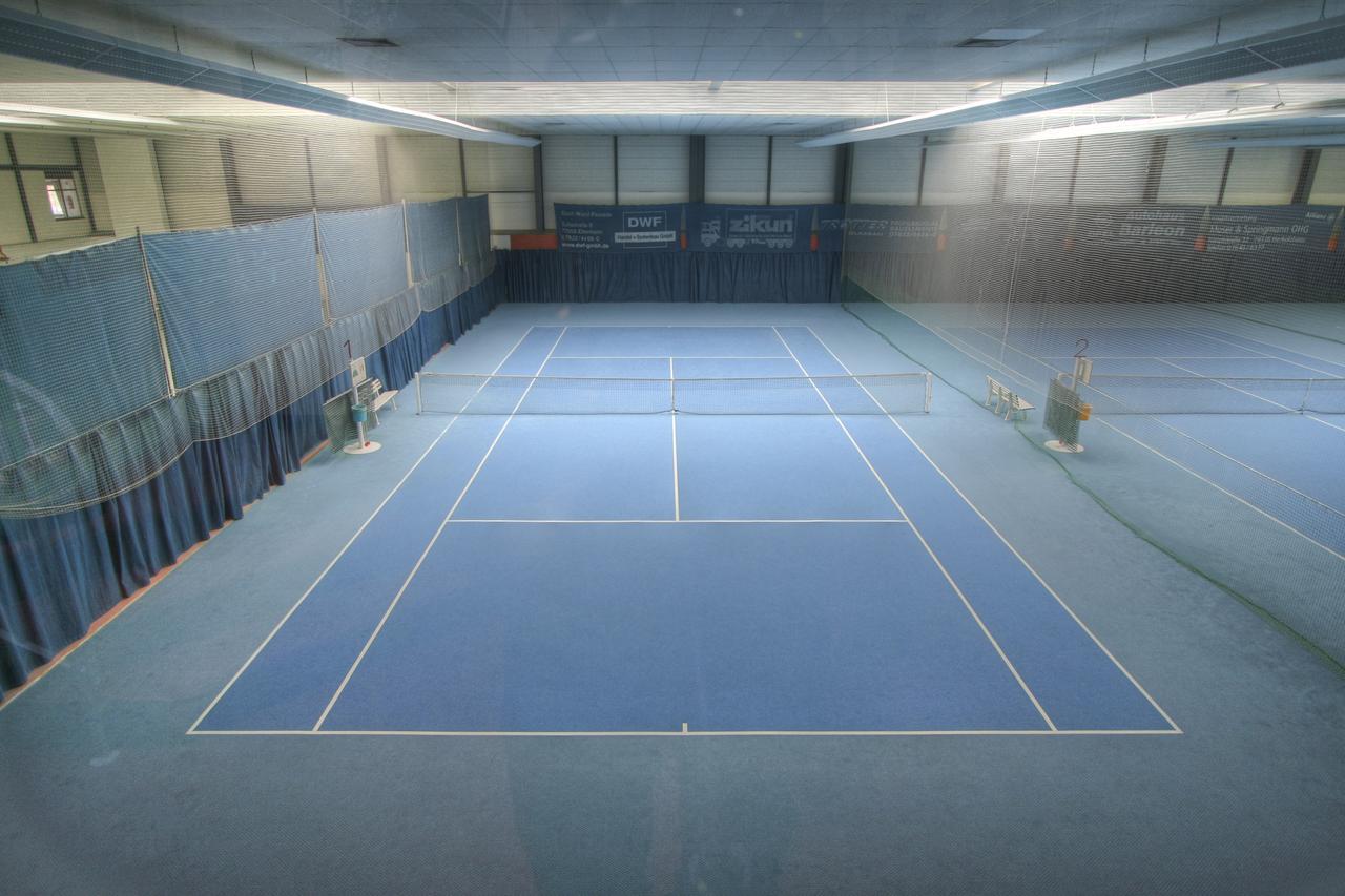 Sport Und Tagungshotel Kenzingen Dış mekan fotoğraf