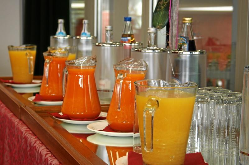 Sport Und Tagungshotel Kenzingen Dış mekan fotoğraf