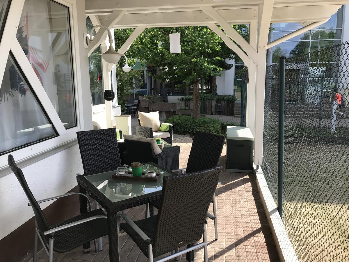 Sport Und Tagungshotel Kenzingen Dış mekan fotoğraf